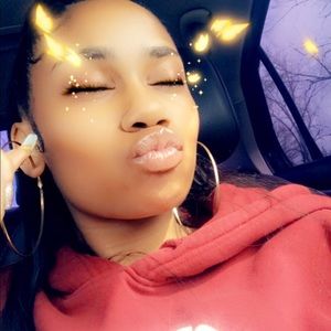 Meet your Posher, Kaitlyn